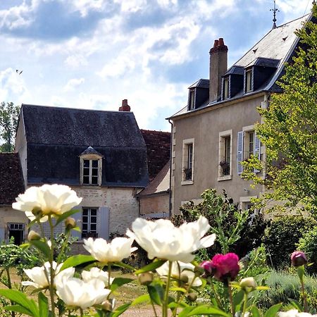 Chambre D'Hotes "Au Bord De Loire" La Marche Exterior foto