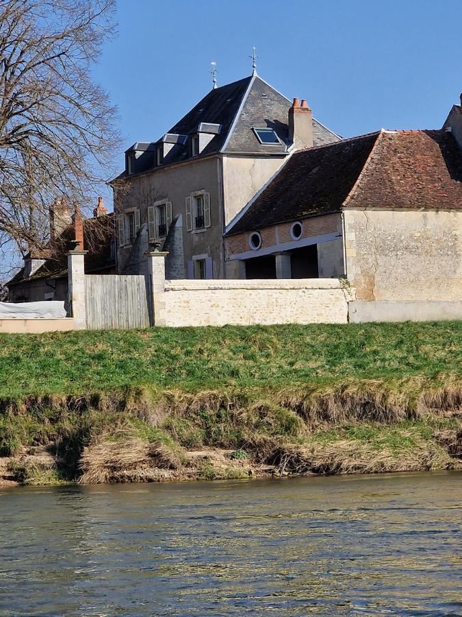 Chambre D'Hotes "Au Bord De Loire" La Marche Exterior foto